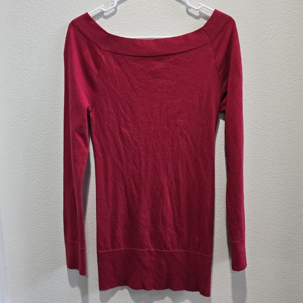 Active Basic Vibrant Red Top, Long Form Fitting T… - image 2